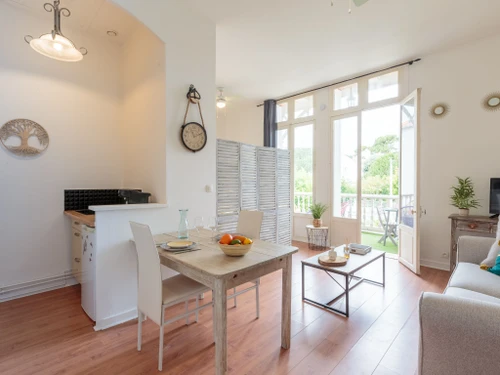 Apartment Royan, studio flat, 2 persons - photo_19774076479