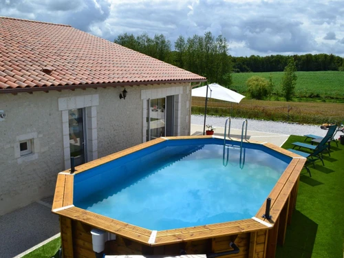 Gite Salles-de-Barbezieux, 4 bedrooms, 8 persons - photo_18272650433