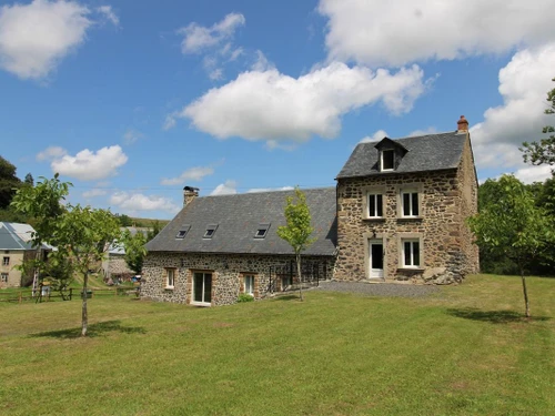 Gîte Vèze, 5 pièces, 10 personnes - photo_19803783628