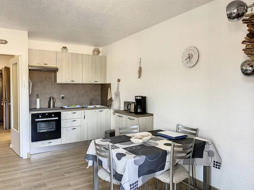 Studio Bormes-les-Mimosas, studio flat, 4 persons - photo_15320056378