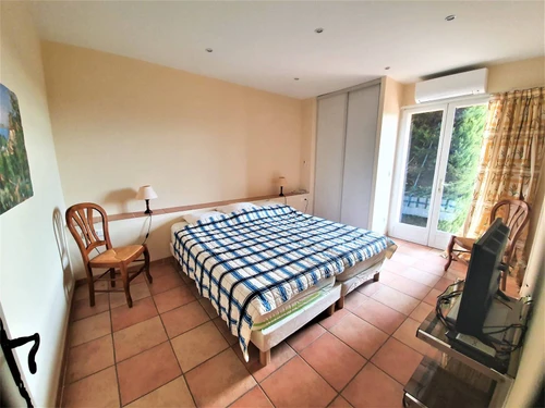 Villa Roquebrune-sur-Argens, 4 bedrooms, 8 persons - photo_14691699377