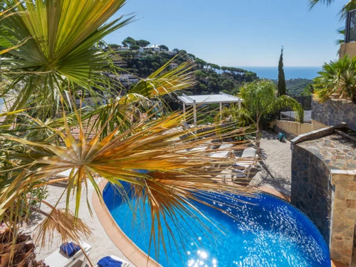 Villa Lloret de Mar, 5 bedrooms, 12 persons - photo_18320199343