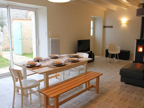 Gite Coulonges, 3 bedrooms, 6 persons - photo_18272667040